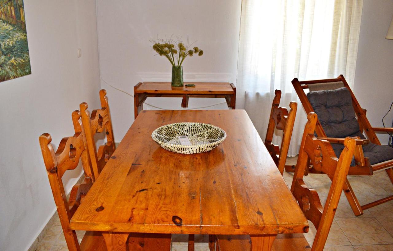 Cozy With Garden And Olive Grove Of 5 Acr Holiday home Mavrata